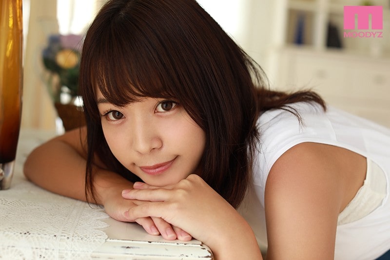 新人AVデビュー19歳八木奈々 新世代スター候補10年に1人の純真ピュア美少女